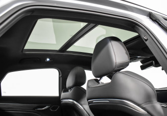 Подержанный автомобиль Geely Tugella 2023 года (22 фото)