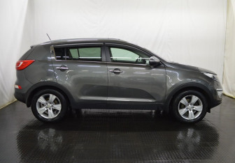 Подержанный автомобиль Kia Sportage 2012 года (4 фото)