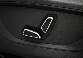 Подержанный автомобиль Changan UNI-S 2024 года (15 фото)