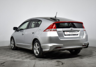 Подержанный автомобиль Honda Insight Hatchback 2009 года (7 фото)