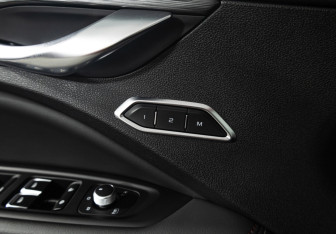 Подержанный автомобиль Geely Tugella 2021 года (16 фото)