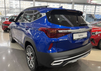 Новый Kia Seltos 2022 (4 фото)