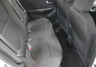 Подержанный автомобиль Kia Rio Sedan 2013 года (13 фото)