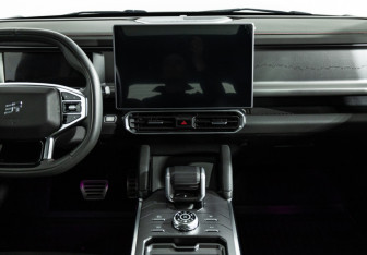 Подержанный автомобиль Jetour T2 2024 года (14 фото)