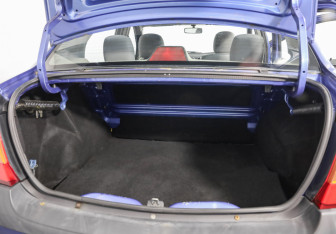 Подержанный автомобиль Renault Logan Sedan 2007 года (20 фото)