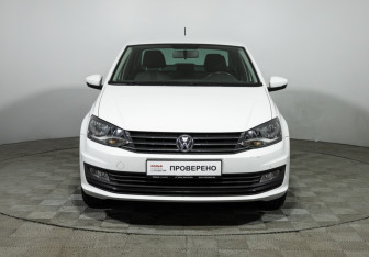 Подержанный автомобиль Volkswagen Polo Sedan 2016 года (2 фото)