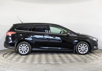 Подержанный автомобиль Ford Focus Wagon 2016 года (4 фото)