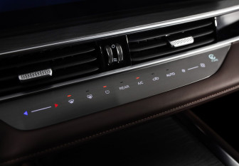 Подержанный автомобиль Chery Tiggo 8 Pro Max 2023 года (18 фото)