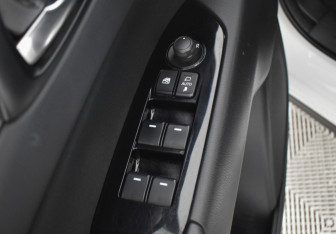 Подержанный автомобиль Mazda CX-5 2018 года (18 фото)