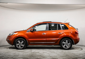 Подержанный автомобиль Renault Koleos 2014 года (8 фото)