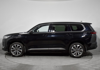 Подержанный автомобиль Exeed VX 2023 года (8 фото)