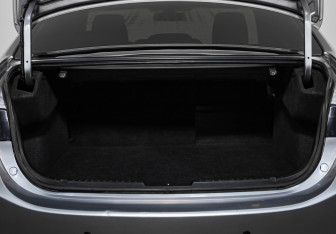 Подержанный автомобиль Mazda 6 Sedan 2012 года (25 фото)