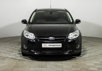 Подержанный автомобиль Ford Focus Hatchback 2014 года (2 фото)