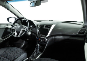 Подержанный автомобиль Hyundai Solaris Sedan 2015 года (9 фото)