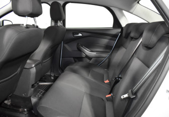 Подержанный автомобиль Ford Focus Sedan 2017 года (10 фото)