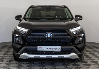 Подержанный автомобиль Toyota RAV4 2024 года (2 фото)