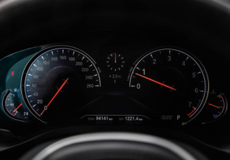 Подержанный автомобиль BMW X3 2018 года (12 фото)