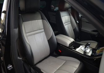 Подержанный автомобиль Land Rover Range Rover Evoque 2019 года (26 фото)