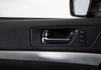 Подержанный автомобиль Subaru Outback Wagon 2011 года (21 фото)