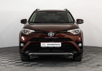 Подержанный автомобиль Toyota RAV4 2017 года (2 фото)