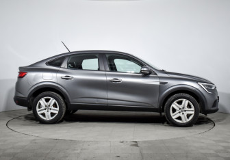 Подержанный автомобиль Renault Arkana 2019 года (4 фото)