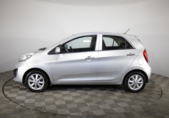 Подержанный автомобиль Kia Picanto 2013 года (8 фото)