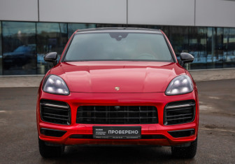 Подержанный автомобиль Porsche Cayenne 2022 года (3 фото)