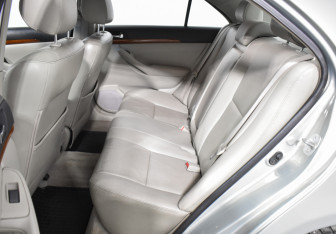 Подержанный автомобиль Toyota Avensis Sedan 2007 года (11 фото)