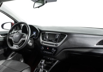 Подержанный автомобиль Hyundai Solaris Sedan 2018 года (9 фото)