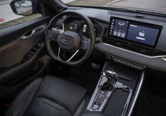 Подержанный автомобиль Geely Preface 2023 года (14 фото)