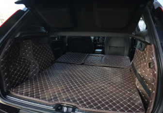 Подержанный автомобиль Volvo XC40 2019 года (30 фото)