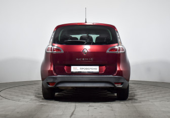 Подержанный автомобиль Renault Scenic 2013 года (6 фото)