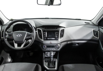 Подержанный автомобиль Hyundai Creta 2017 года (13 фото)