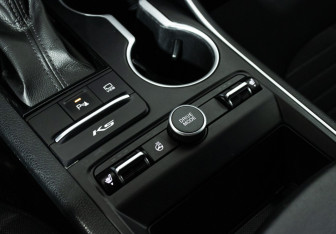 Подержанный автомобиль Kia K5 2021 года (19 фото)