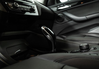 Подержанный автомобиль BMW X1 2021 года (18 фото)