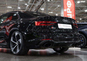 Подержанный автомобиль Audi RS 5 Coupe 2017 года (16 фото)