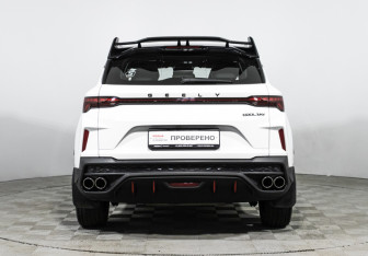 Подержанный автомобиль Geely Coolray 2024 года (6 фото)