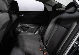 Подержанный автомобиль Hyundai Solaris Sedan 2020 года (10 фото)