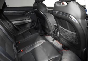 Подержанный автомобиль Geely Tugella 2022 года (18 фото)