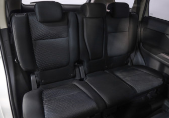 Подержанный автомобиль Mitsubishi Outlander 2018 года (23 фото)