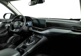 Подержанный автомобиль Haval F7x 2023 года (9 фото)