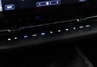 Подержанный автомобиль Changan CS55PLUS 2023 года (17 фото)