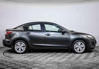 Подержанный автомобиль Mazda 3 Sedan 2011 года (4 фото)