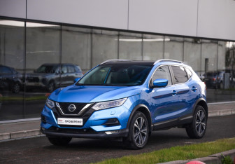 Подержанный автомобиль Nissan Qashqai 2019 года (3 фото)