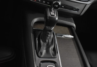 Подержанный автомобиль Volvo V90 Cross Country 2018 года (18 фото)