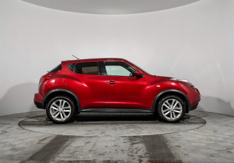 Подержанный автомобиль Nissan Juke 2013 года (4 фото)