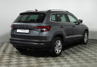 Подержанный автомобиль Skoda Karoq 2020 года (5 фото)