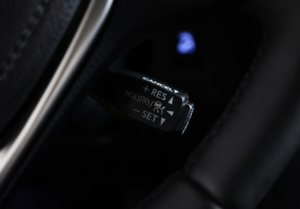 Подержанный автомобиль Toyota RAV4 2017 года (12 фото)