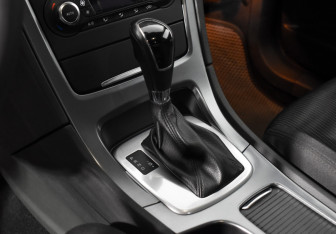 Подержанный автомобиль Ford Mondeo Sedan 2011 года (11 фото)