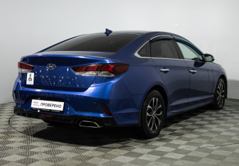 Подержанный автомобиль Hyundai Sonata 2017 года (5 фото)